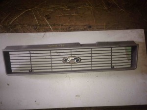 Grill Ford Taunus 1600      